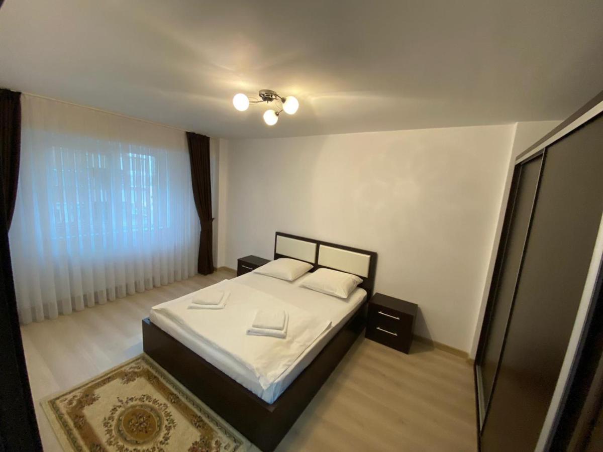 Apartament Stefan Apartment ออราแด ภายนอก รูปภาพ